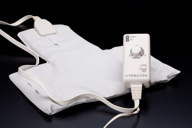 《温熱治療器》電熱を利用して熱刺激を与え、体調を整える医療器